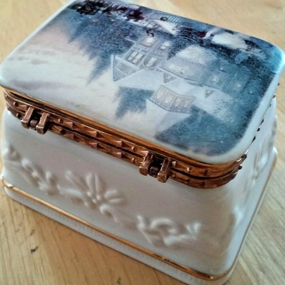Victorian Christmas Musical Jewelry Box Thomas Kinkade Perfect Condition - Picture 2 of 7